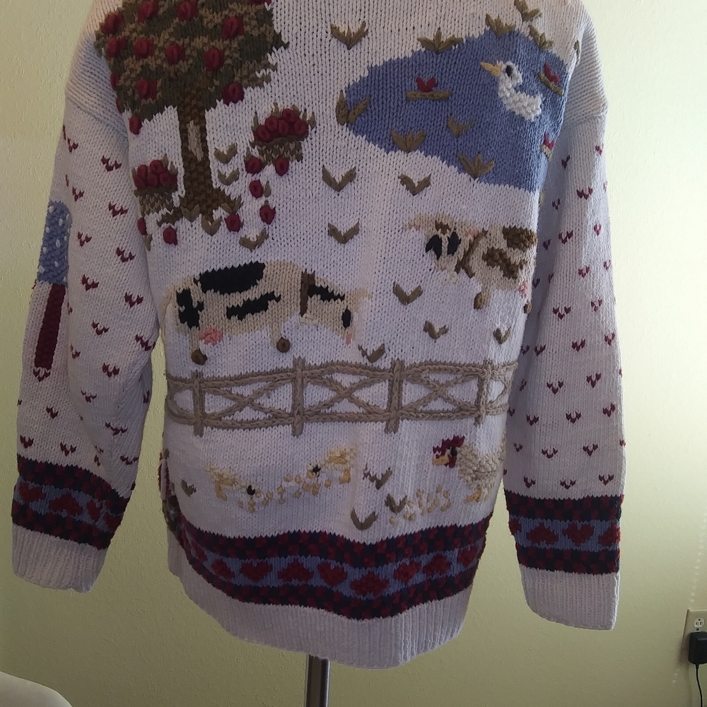 sweater size s/m - Picture 2 of 3